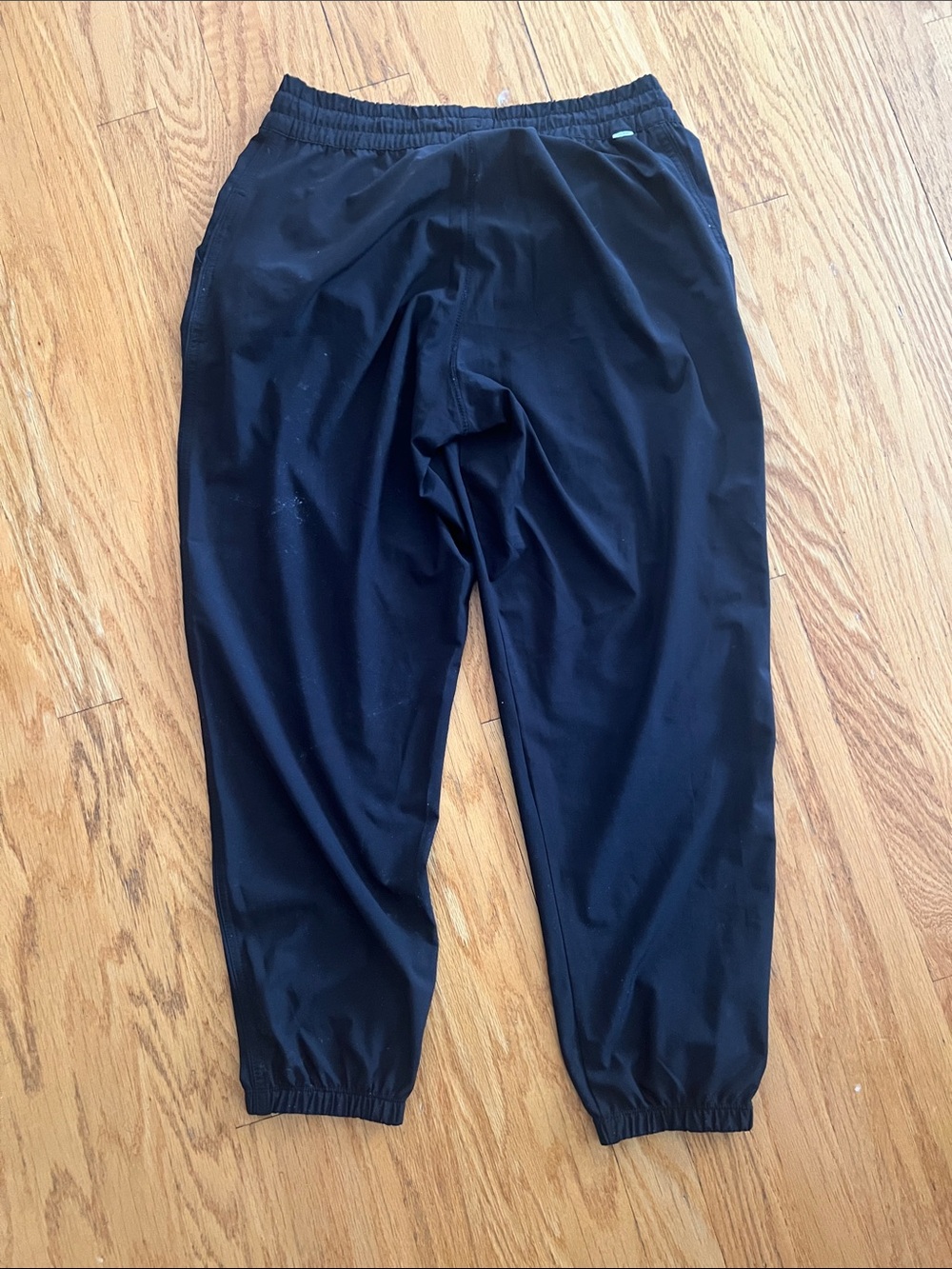 Women’s Vuori Weekender Black Elastic Waist Jogger Pants - Picture 3 of 4